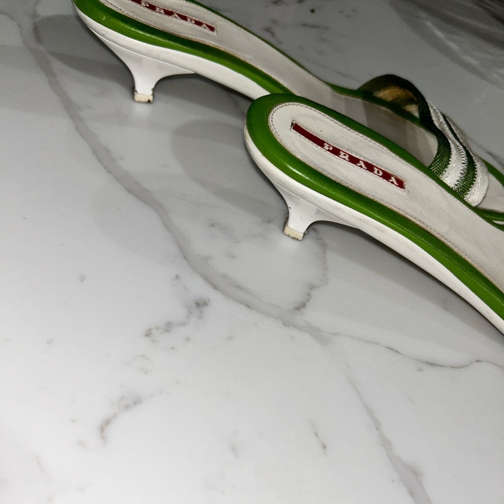 Vintage pre loved Prada kitten heels